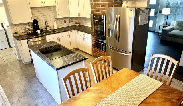 Red Barn Retreat: Relaxing 3BR w/Game Room Near Miami U