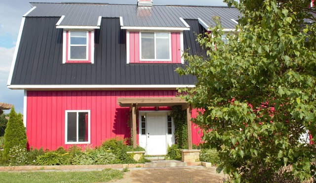Red Barn Retreats - "a place of peace and joy"