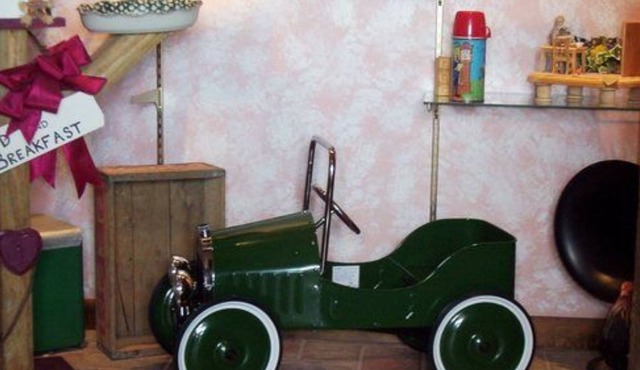 Red Barn Village B&B