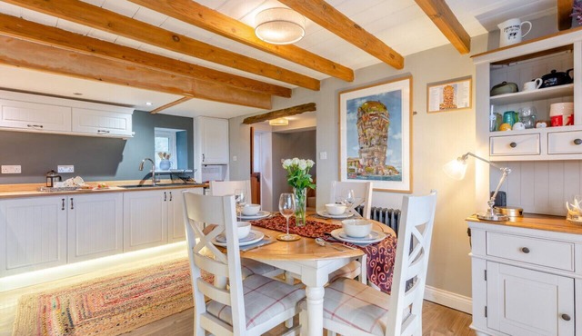 Red Briar House - Three Bedroom House, Sleeps 6