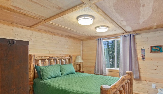 Red Cabin at Fish Camp – Cozy Dry Cabin with Loft | Rustic Escape