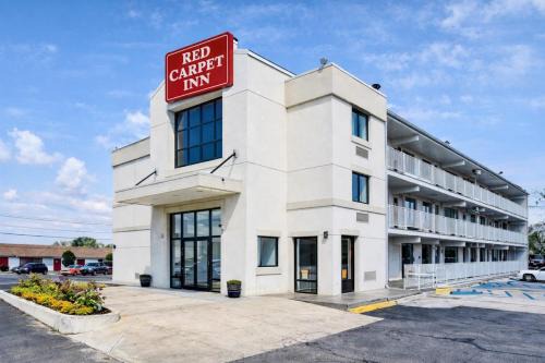 Red Carpet Inn And Suites