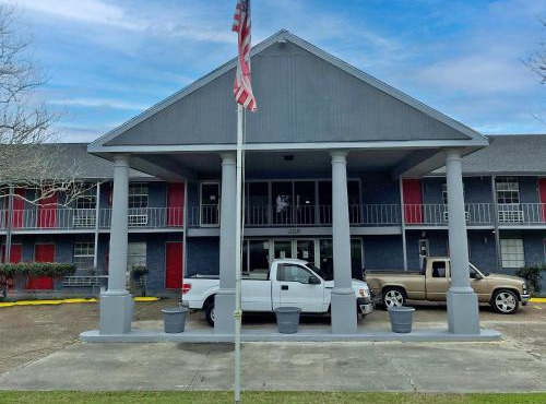 Red Carpet Inn - Houma