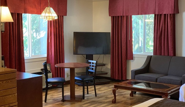 Red Carpet Inn Medford