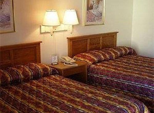 Red Carpet Inn Starke