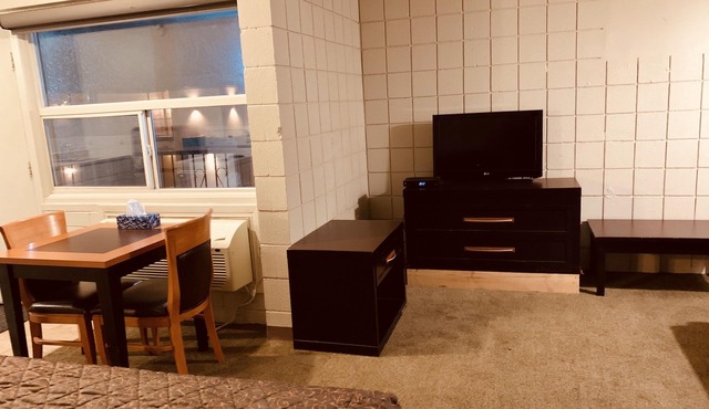 Red Carpet Inn & Suites Calgary