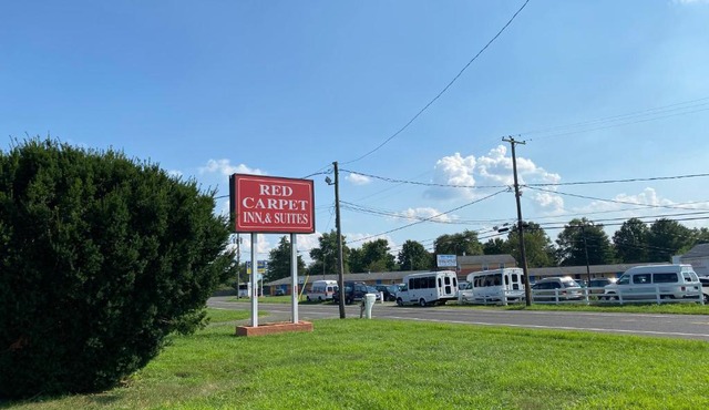 Red Carpet Inn & Suites Wrightstown