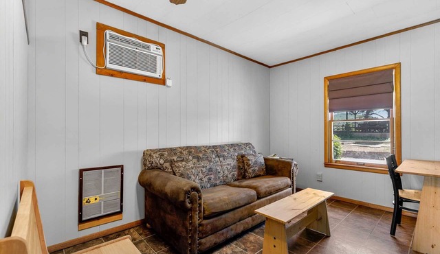 Red Cedar Cabin - Bring Your Boat, Enjoy The Swim Dock, Kayaks, Pool, and Views! | 5