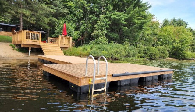 Red Cedar Chalet on Brady Lake