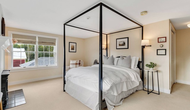 Red Clover Inn: Romantic Queen Suite Killington