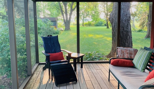 Red Cottage on Lake Winnebago