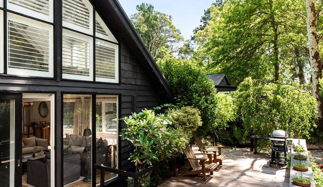 Red Hill South Luxe House Sleeps 8-11, 5 min to Wineries, beaches, nature trails