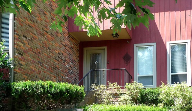 Red House in Nashville - great rates!