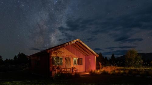 Red Hut - touch of luxury - Twizel