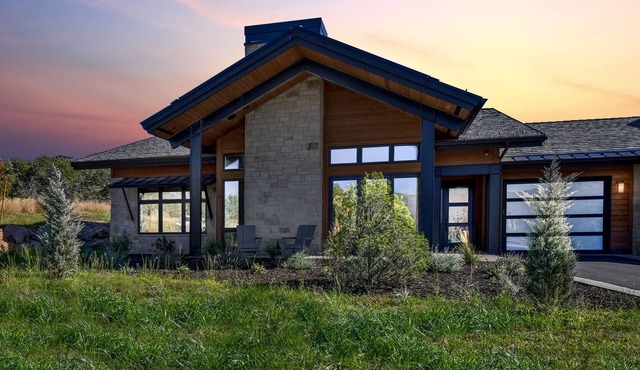 Red Ledges cottage, golf, min 90 day stay