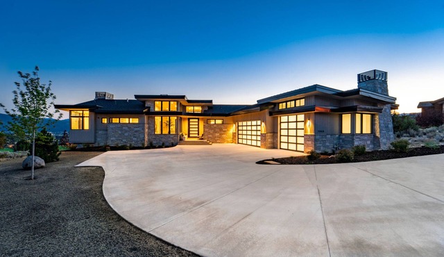 Red Ledges luxury escape, golf, min 90 day stay