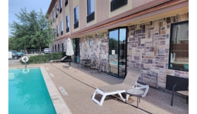 Red Lion Inn - Suites 4