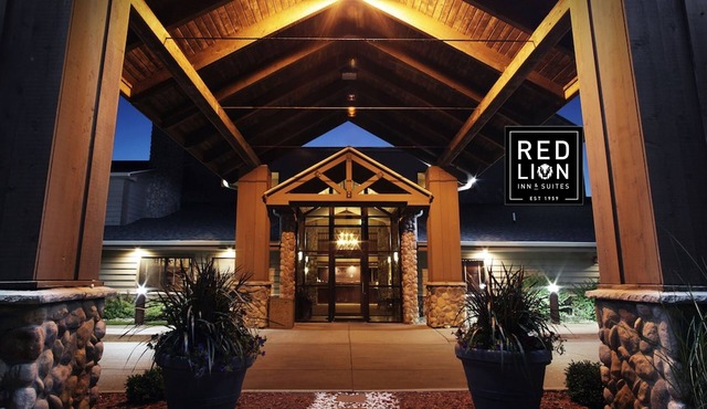 Red Lion Inn & Suites Grimes