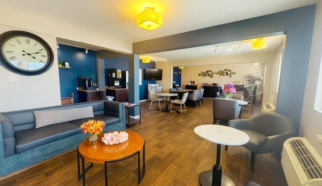 Red Lion Inn & Suites Junction City