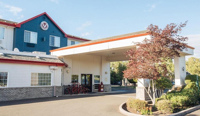 Red Lion Inn & Suites McMinnville