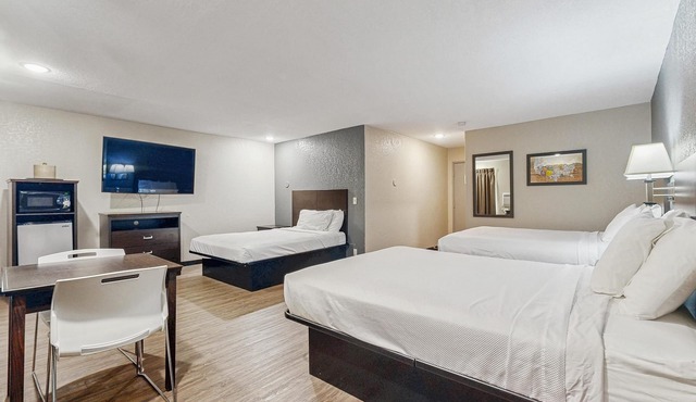 Red Lion Inn & Suites Olathe Kansas City