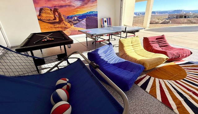 "Red Mesa Escape" Relaxing Beautiful Retreat @ Lake Powell Views, National Parks