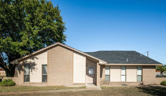 Red Oak Place