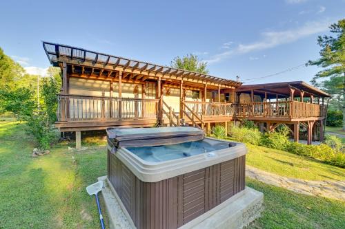 Red River Gorge Cabin Hike and Relax!