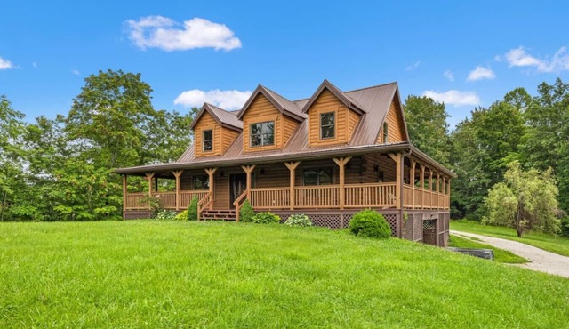 Red River Gorge Family Cabin + Hot Tub