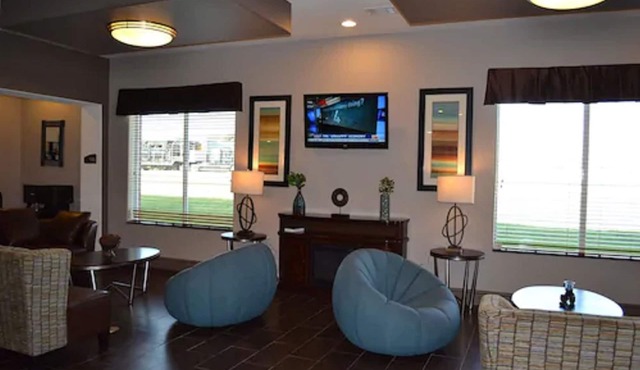 Red River Inn And Suites