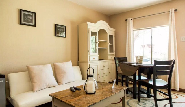 Red Robin Casita Is A Comfortable Home Away From Home