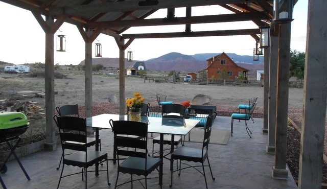Red Rock Country Cabin