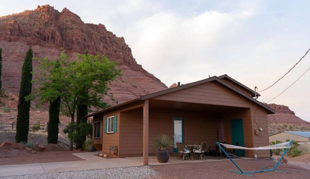 Red Rock Ranch, Kayenta, Tuacahn & Zion