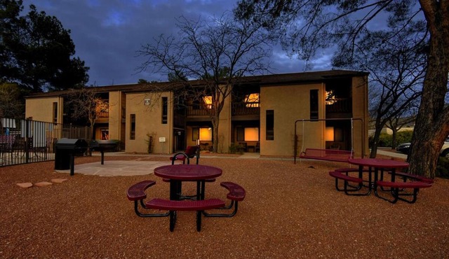 Red Rock Retreat 1BR by Casago