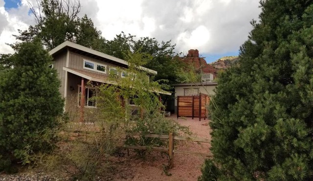 Red Rocks! Stroll to trails! 1 Bd in W. Sedona!
