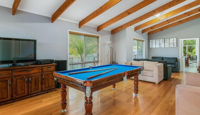 Red Rocks Villa - sleeps 12