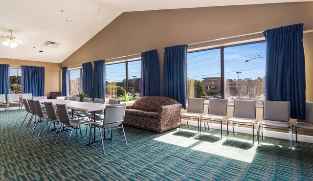 Red Roof Inn Atlanta - Kennesaw State University