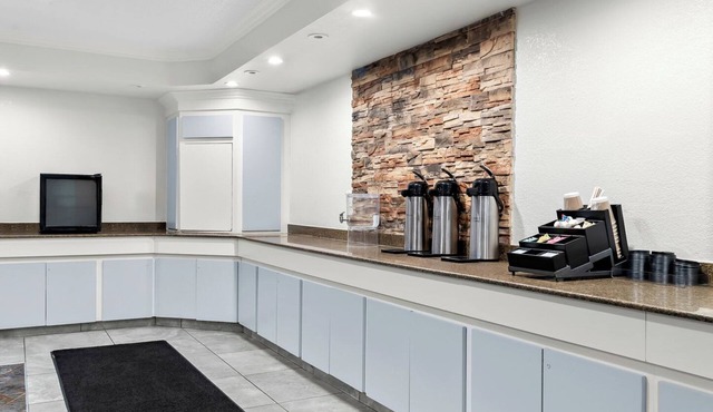 Red Roof Inn Auburn Hills