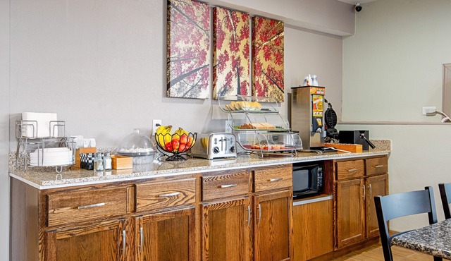 Red Roof Inn Cameron