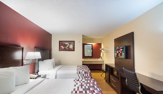 Red Roof Inn Cincinnati East - Beechmont