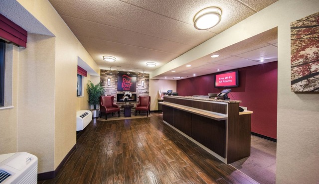 Red Roof Inn Cincinnati Northeast - Blue Ash
