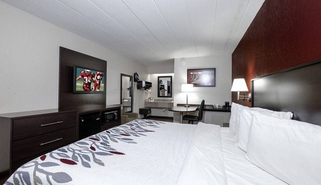 Red Roof Inn Cleveland - Medina