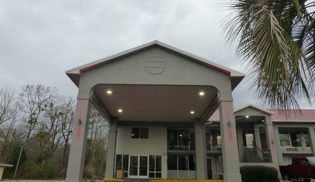 Red Roof Inn Evergreen