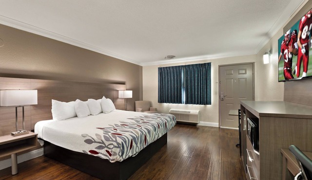 Red Roof Inn Los Angeles – Bellflower