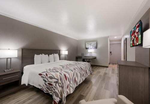 Red Roof Inn Madisonville