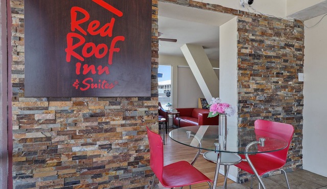 Red Roof Inn Needles