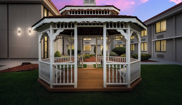 Red Roof Inn Painted Post