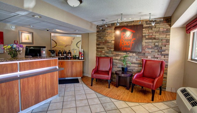 Red Roof Inn Pensacola – I-10 at Davis Highway