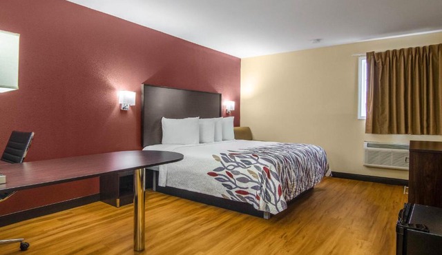 Red Roof Inn Perrysburg