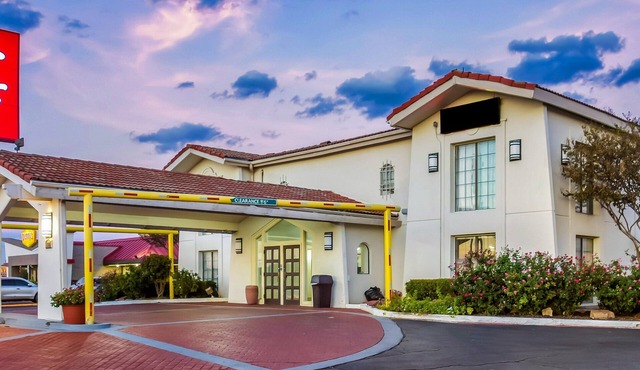Red Roof Inn Plano
